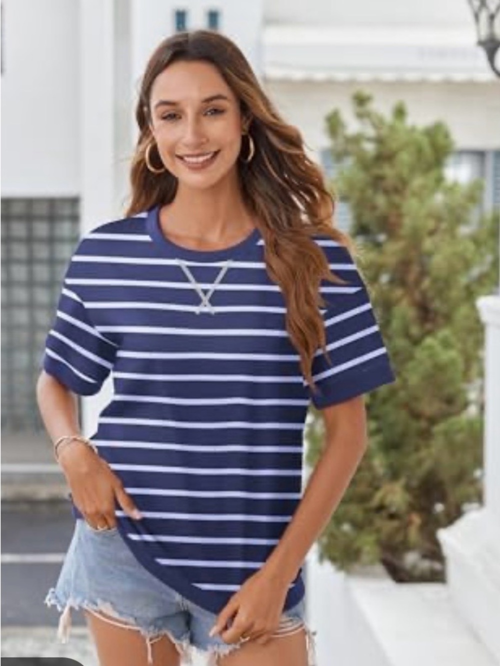 NWT Women’s Navy & White Striped Short Sleeve Casual Tee Size Medium